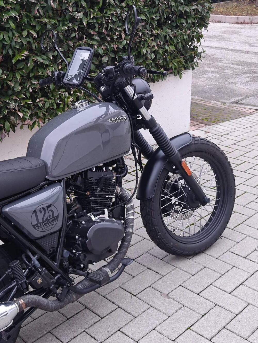 Brixton Motorcycles Cromwell 125 CBS (2021 - 26) (4)