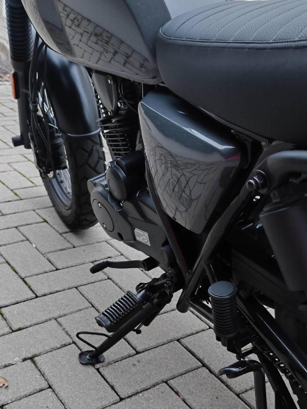 Brixton Motorcycles Cromwell 125 CBS (2021 - 26) (7)