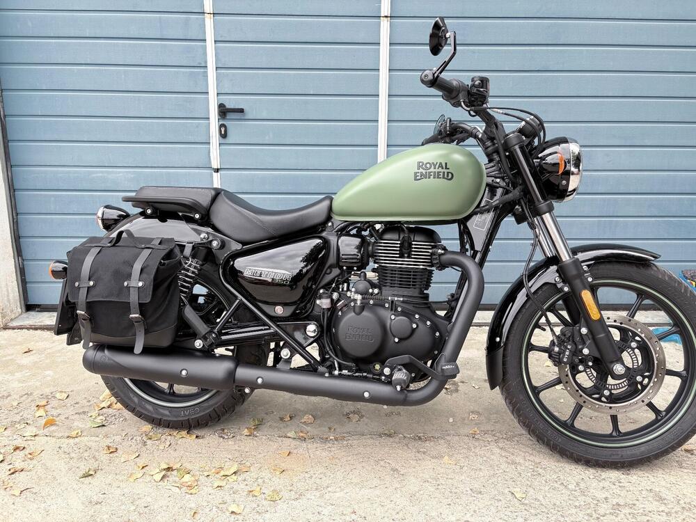 Royal Enfield Meteor 350 (2021 - 26) (4)