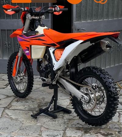 KTM 250 EXC-F (2024) usata