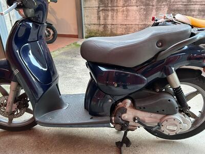 Aprilia Scarabeo 50 2t (2008 - 17) usata