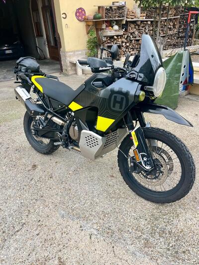 Husqvarna Norden 901 (2022 - 25) usata