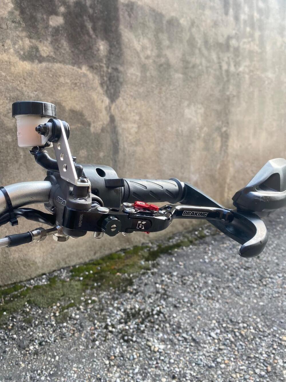 KTM 990 Supermoto R (2012 - 13) (13)