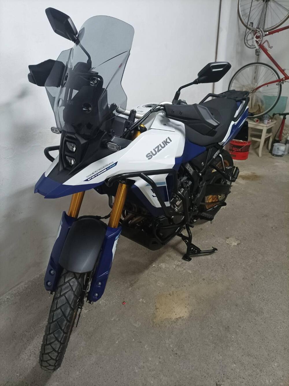 Suzuki V-Strom 800DE (2023 - 24) (2)