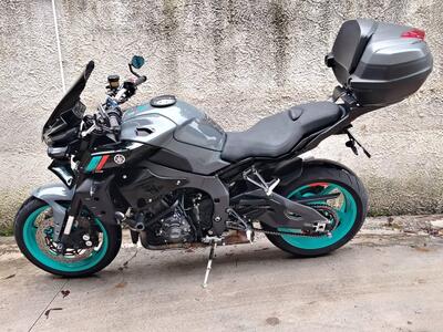 Yamaha MT-10 (2022 - 25) usata