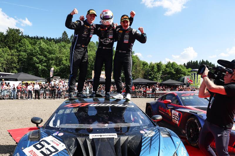 Bortolotti al traguardo della 24 Ore di Spa