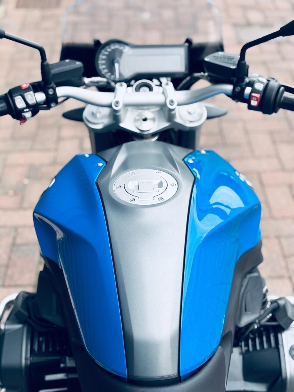 Bmw R 1200 R (2015 - 16) (10)
