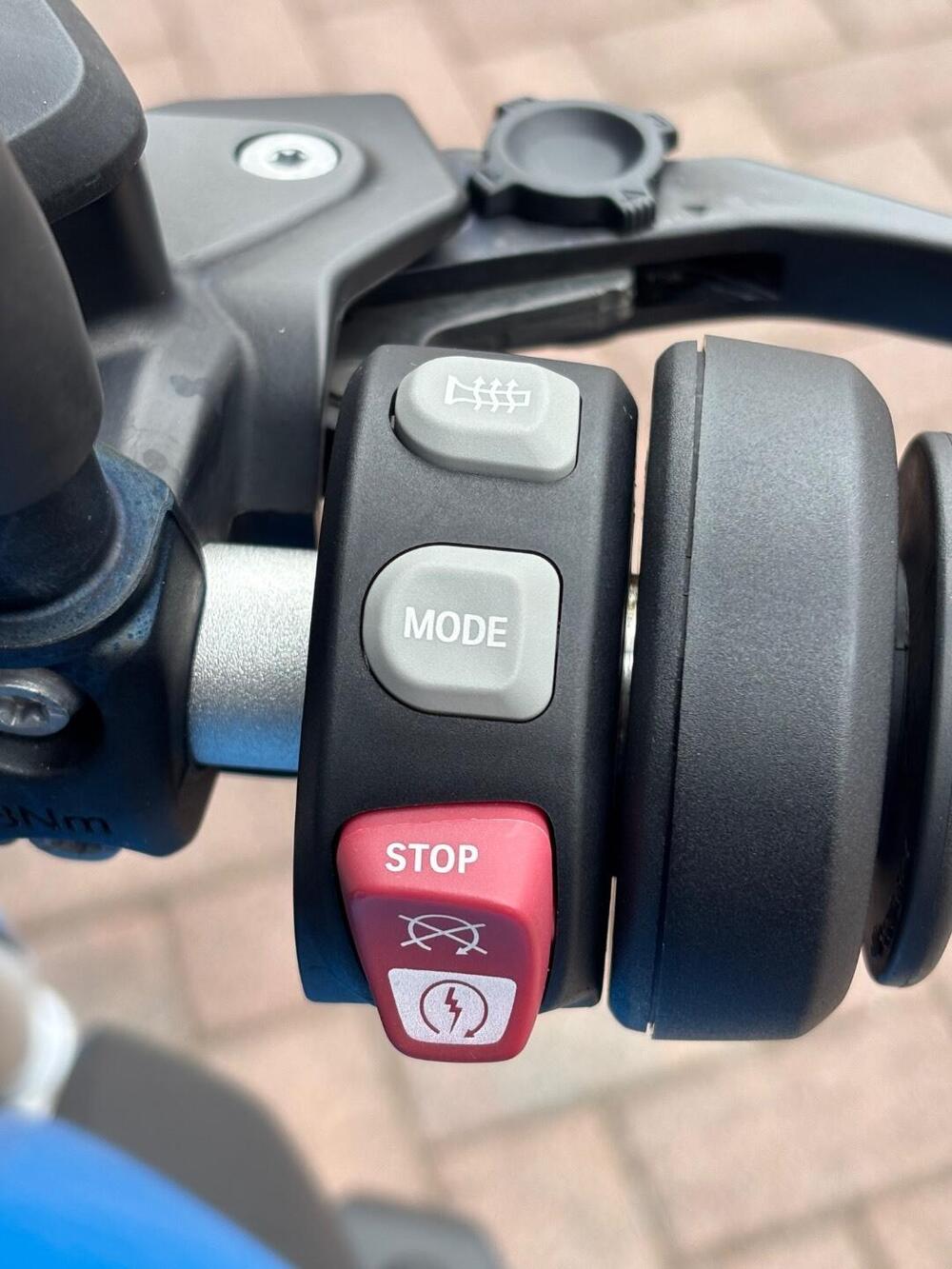 Bmw R 1200 R (2015 - 16) (14)