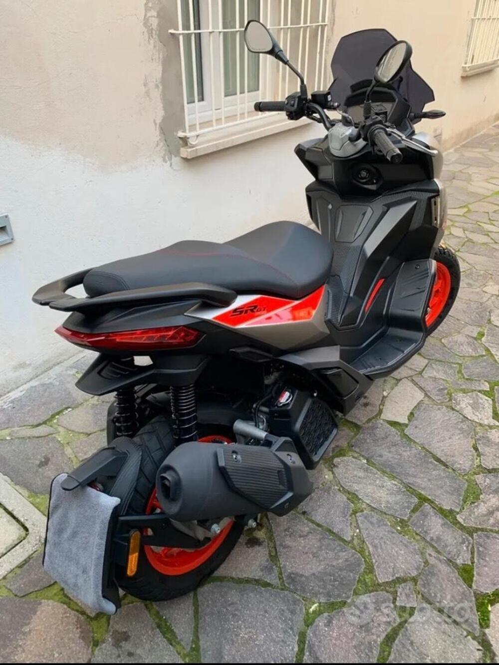 Aprilia SR GT 200 Sport (2025 - 26) (4)