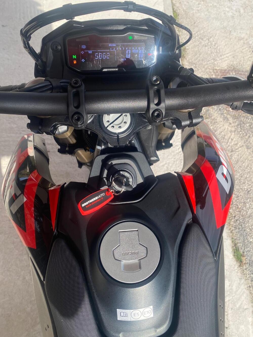 Ducati Hypermotard 698 Mono RVE (2024 - 26) (5)