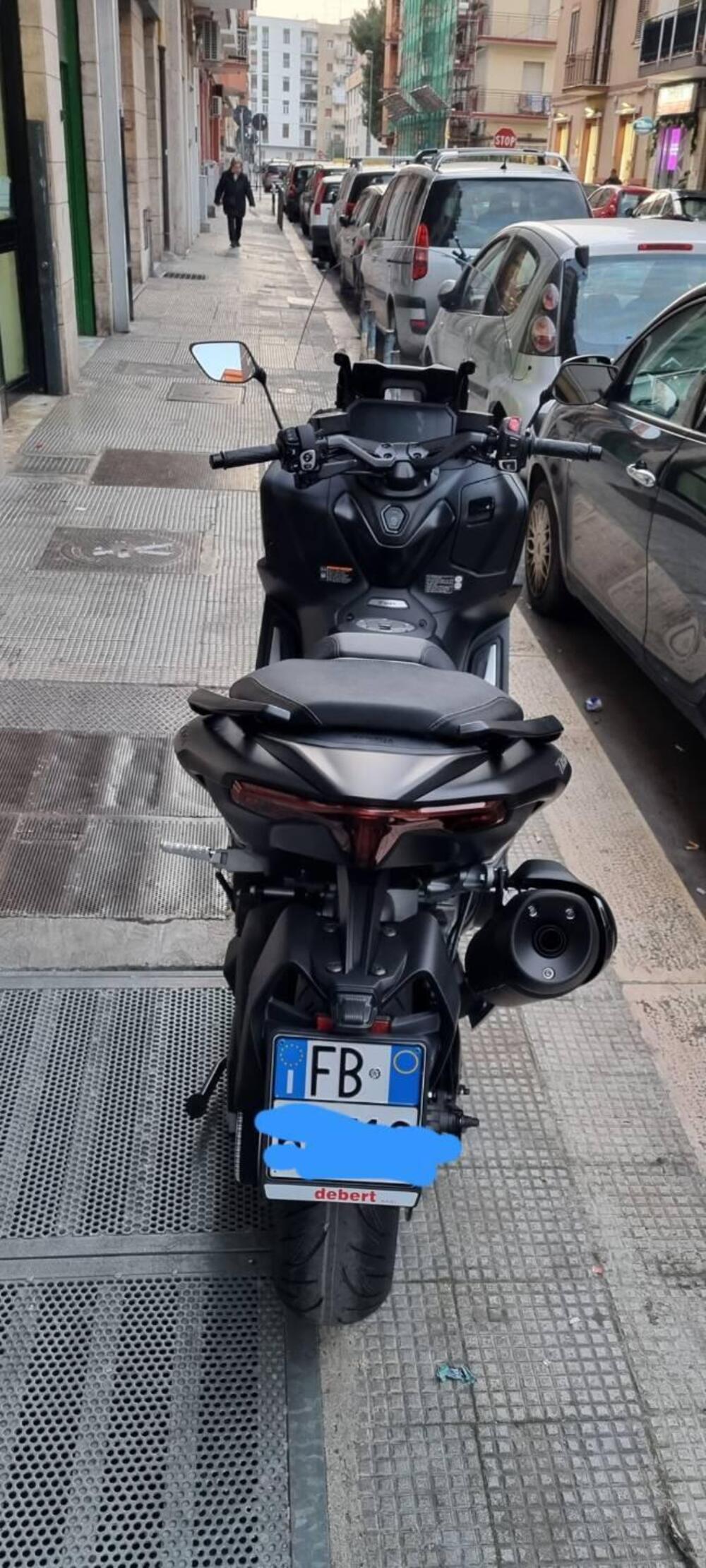 Yamaha T-Max 560 (2022 - 24) (2)