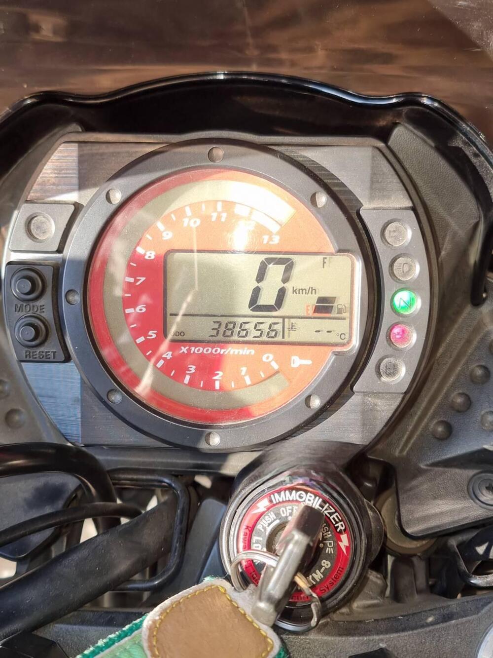 Kawasaki Z 750 (2003 - 06) (4)