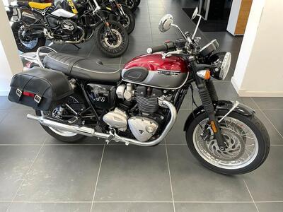 Triumph Bonneville T120 (2021 - 25) usata