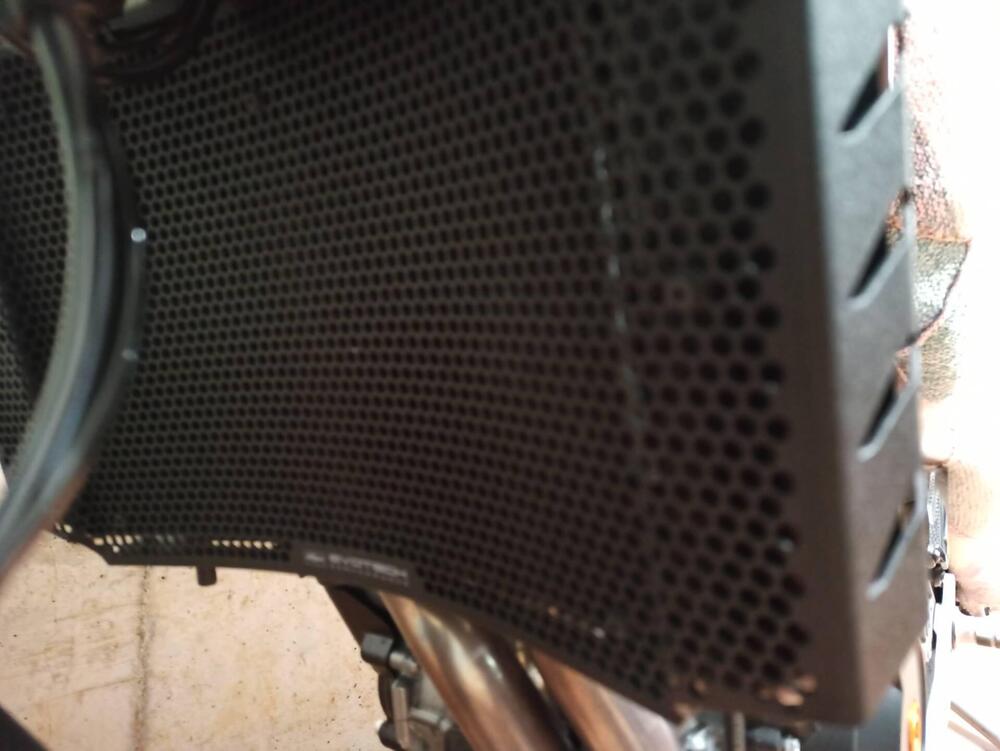 KTM 890 Duke R (2021) (9)