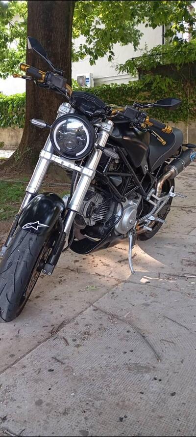 Ducati Monster 600 City Dark (1998 - 02) usata