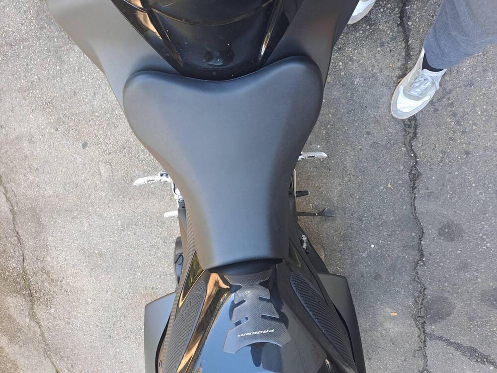 Suzuki GSX-R1000 (2006 - 08) (6)