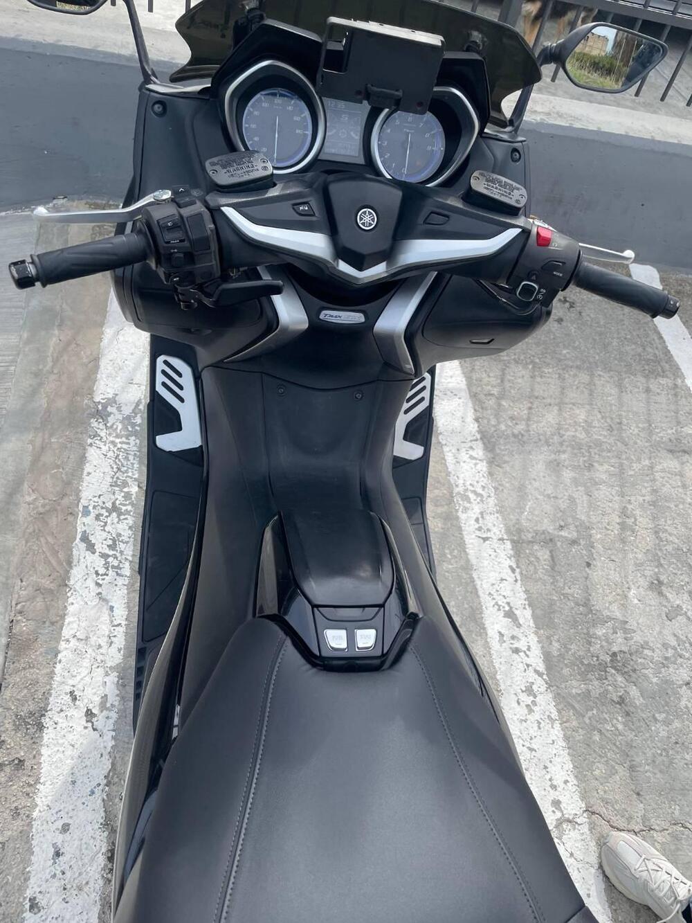 Yamaha T-Max 530 SX (2017 - 19) (7)