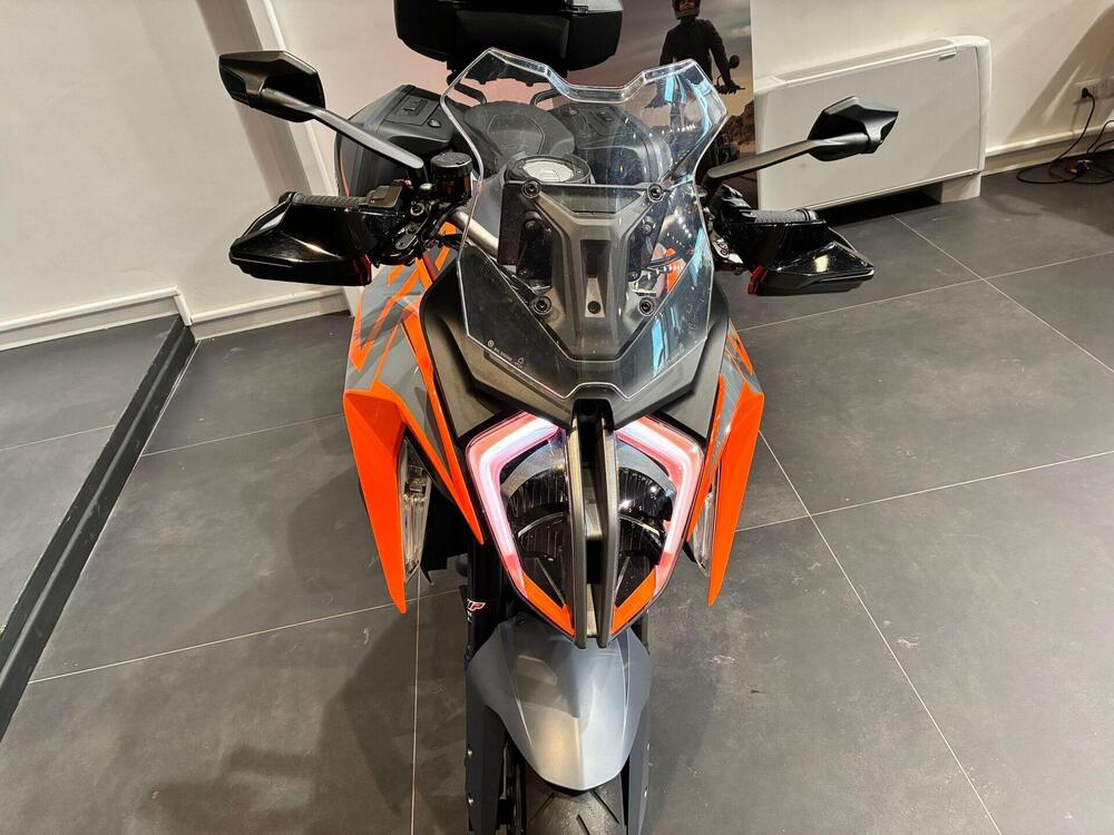 KTM 1290 Super Duke GT (2022 - 25) (8)