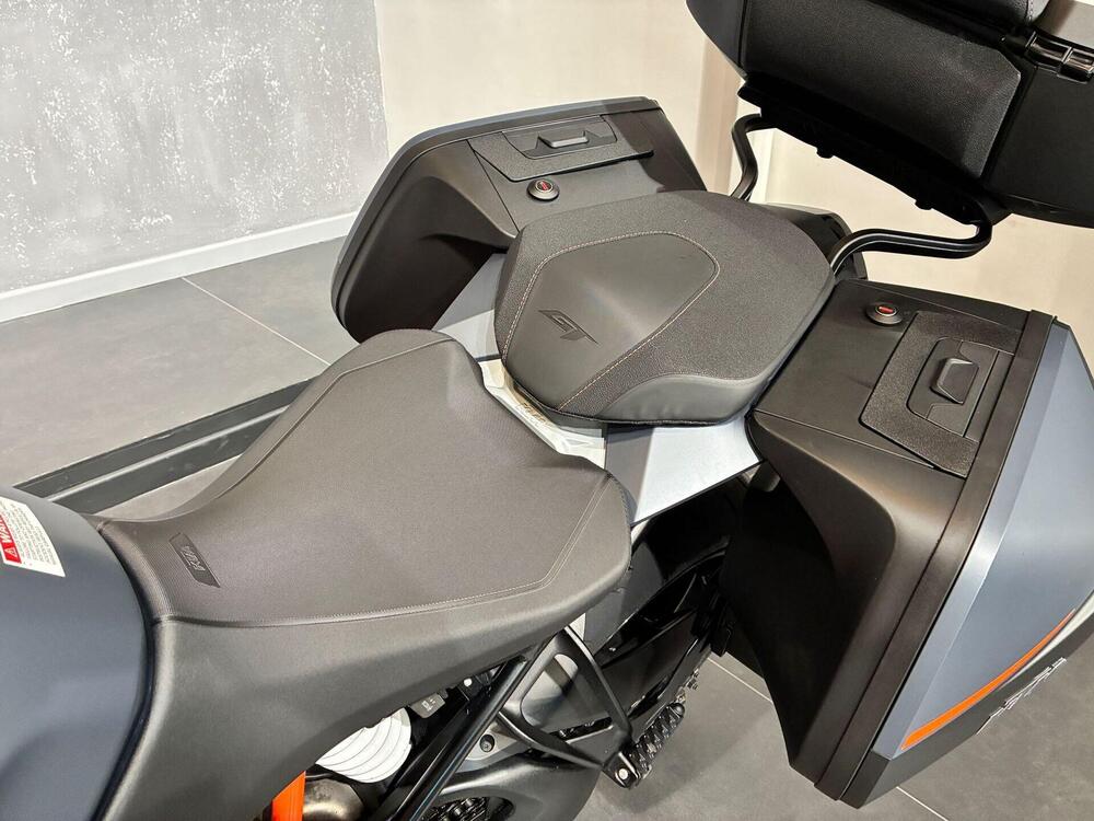 KTM 1290 Super Duke GT (2022 - 25) (10)
