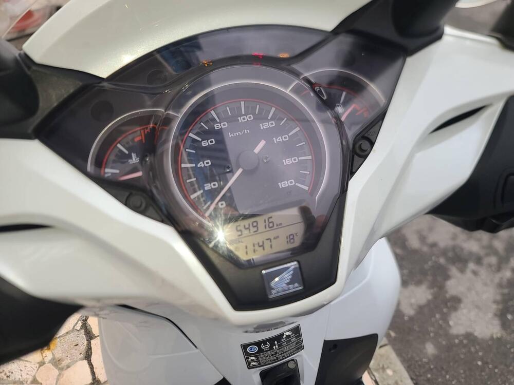 Honda SH 300 i ABS (2016 - 20) (9)