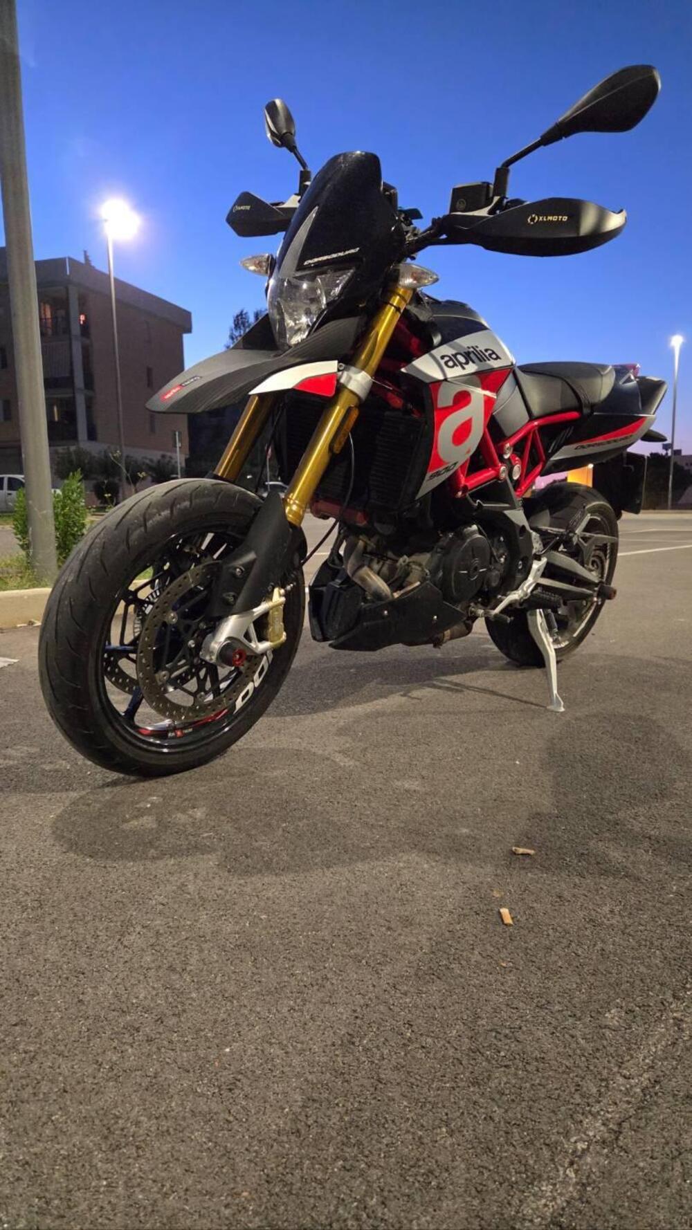 Aprilia Dorsoduro 900 (2017 - 20) (4)