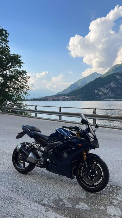 Yamaha FZ1 Fazer (2006 - 16) usata