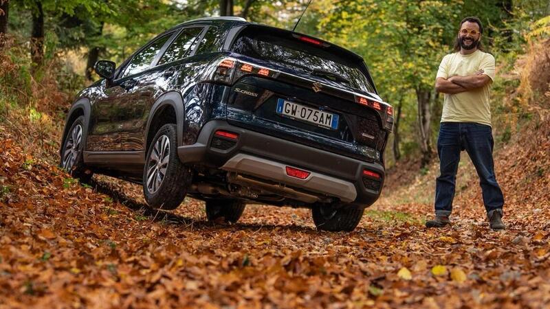L&rsquo;ultima TUTTOFARE sopravvissuta? Prova (senza piet&agrave;) Suzuki S-CROSS 4x4 [VIDEO]