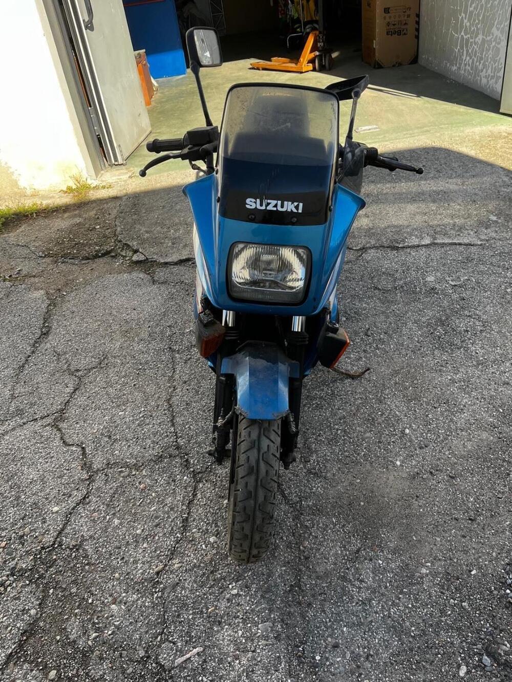 Suzuki GSX 550 EF (1985 - 88) (4)