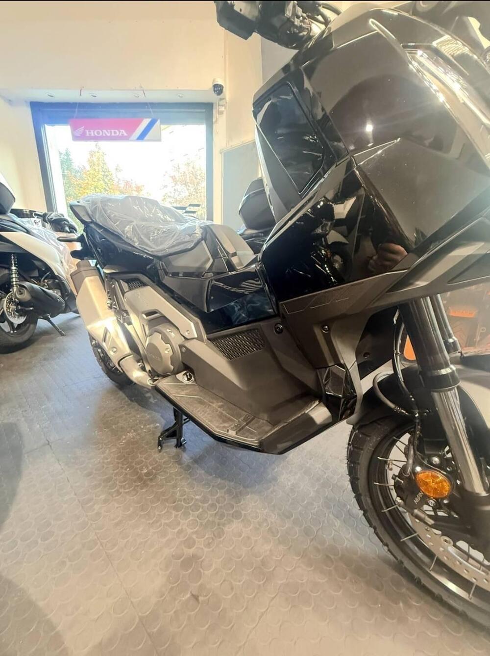 Honda X-ADV 750 (2025 - 26) (5)