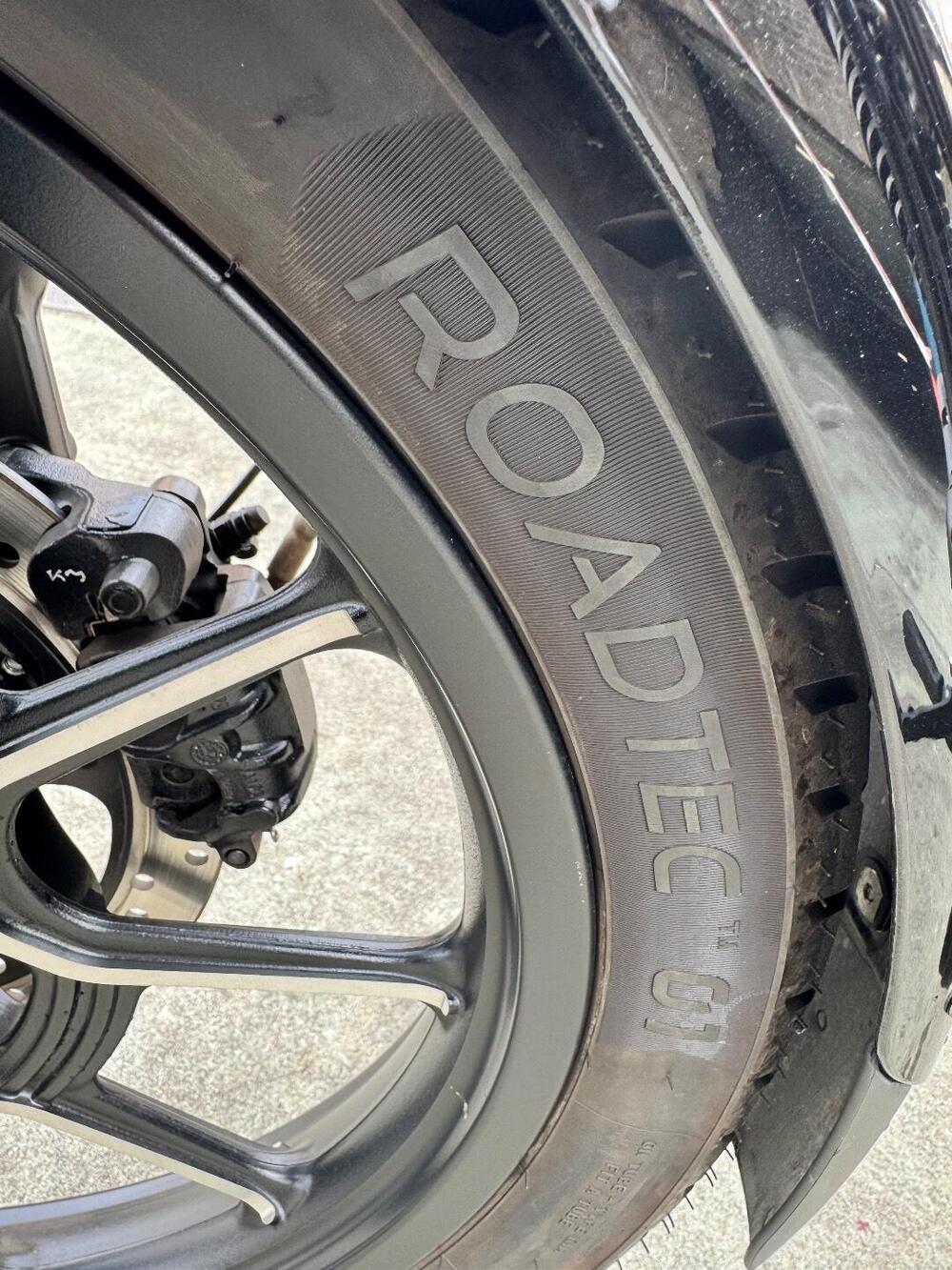 Royal Enfield Meteor 350 (2021 - 26) (4)