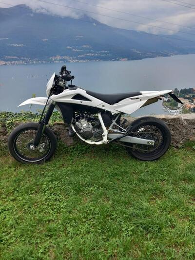 Husqvarna SMS 125 4 (2010 - 12) usata