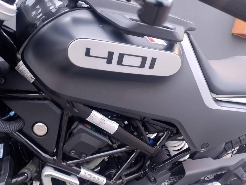 Husqvarna Svartpilen 401 (2021 - 23) (11)