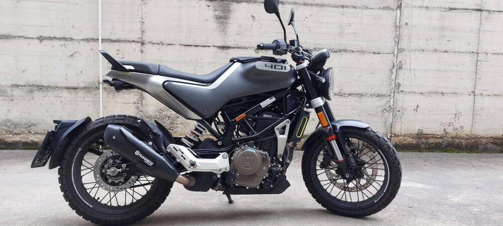 Husqvarna Svartpilen 401 (2021 - 23) (13)