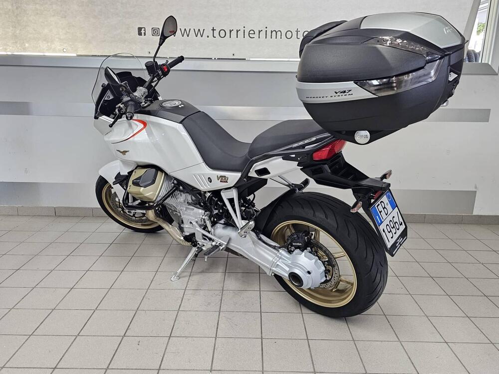 Moto Guzzi V100 Mandello (2022 - 24) (5)