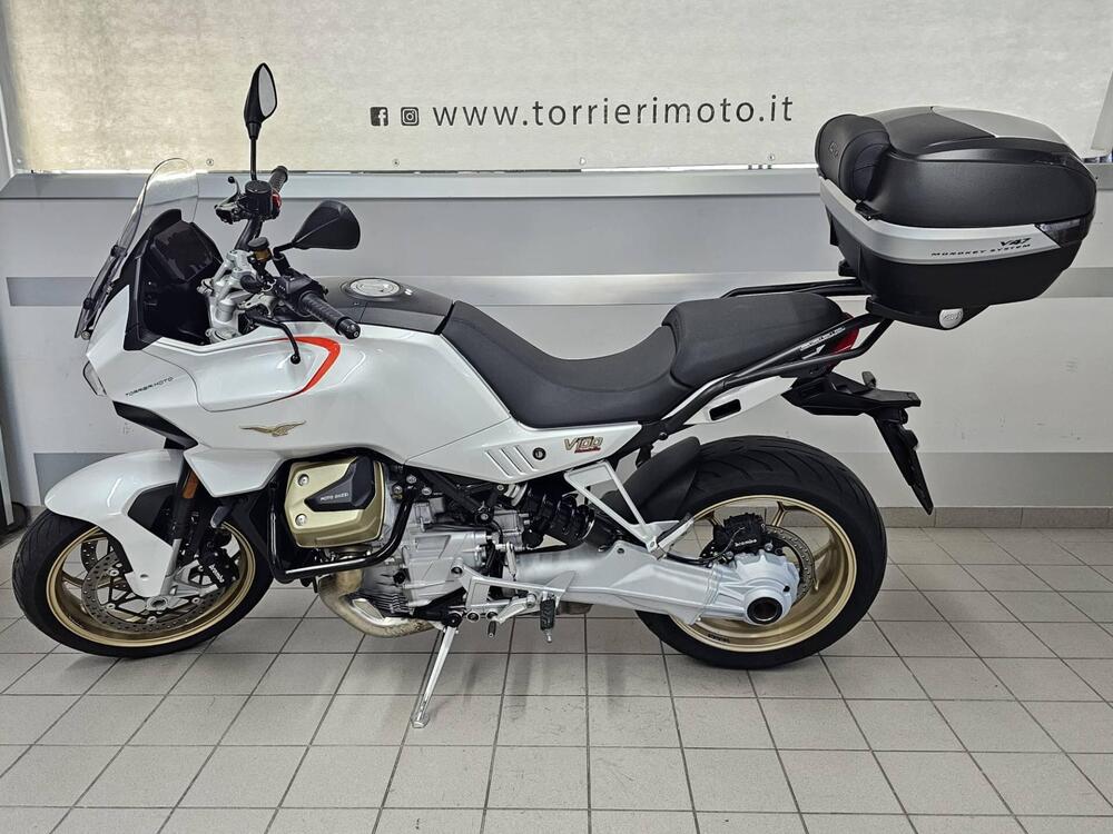 Moto Guzzi V100 Mandello (2022 - 24) (4)