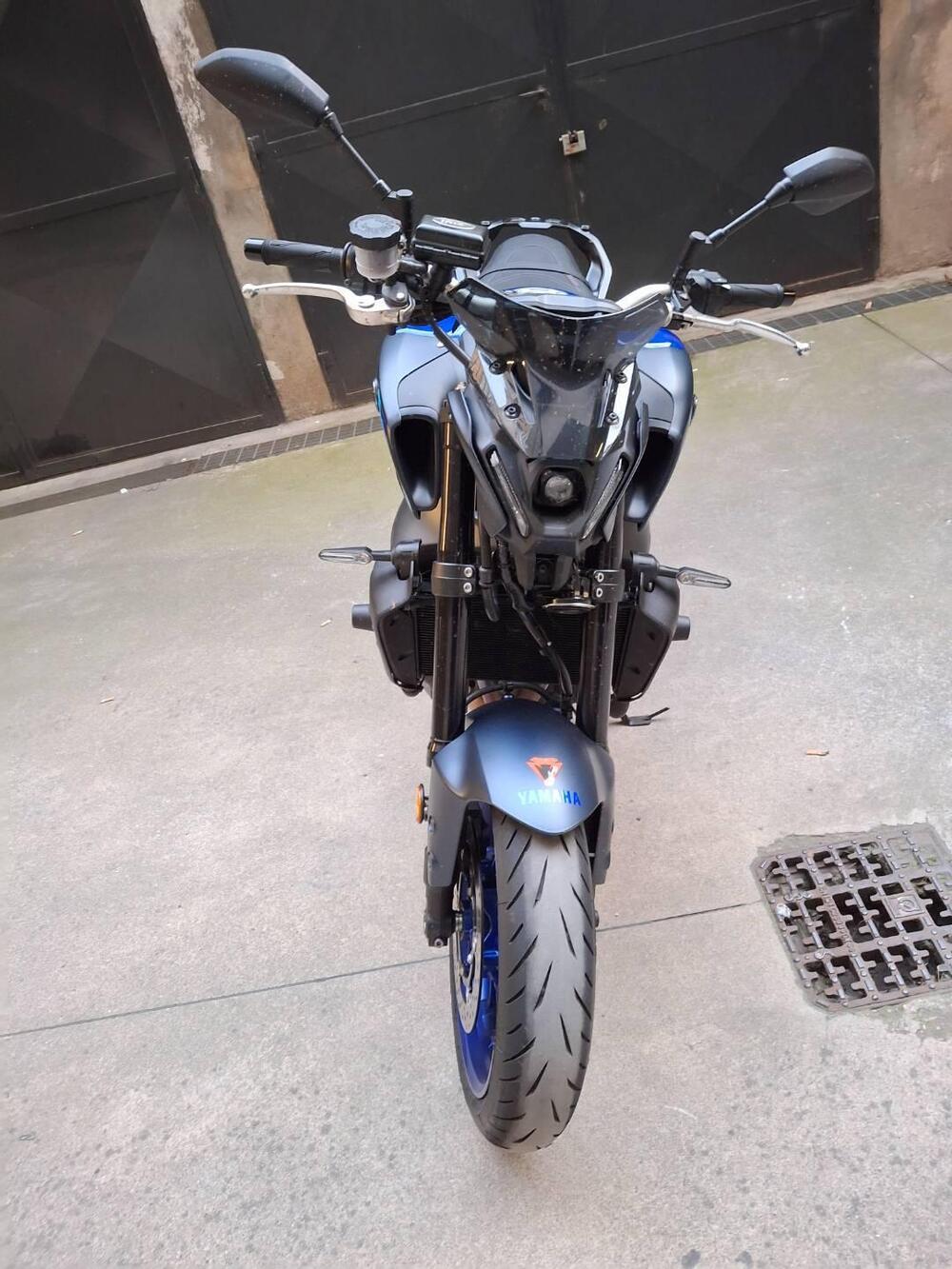 Yamaha MT-09 (2021 - 23) (2)