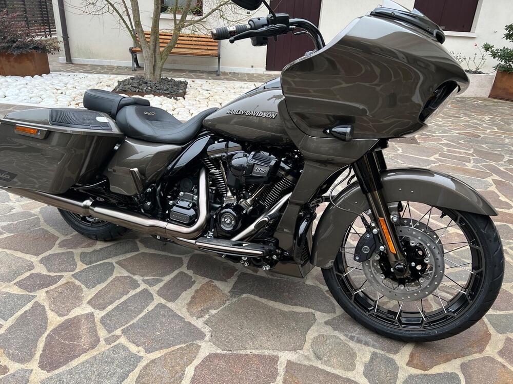 Harley-Davidson 117 Road Glide (2021) (2)