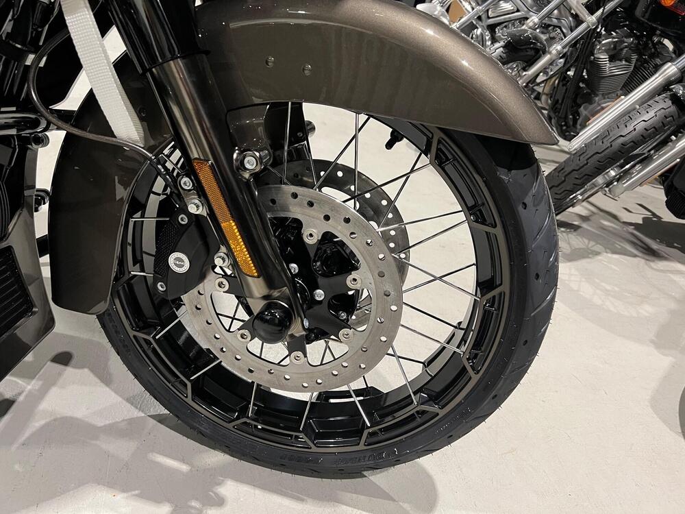 Harley-Davidson 117 Road Glide (2021) (3)