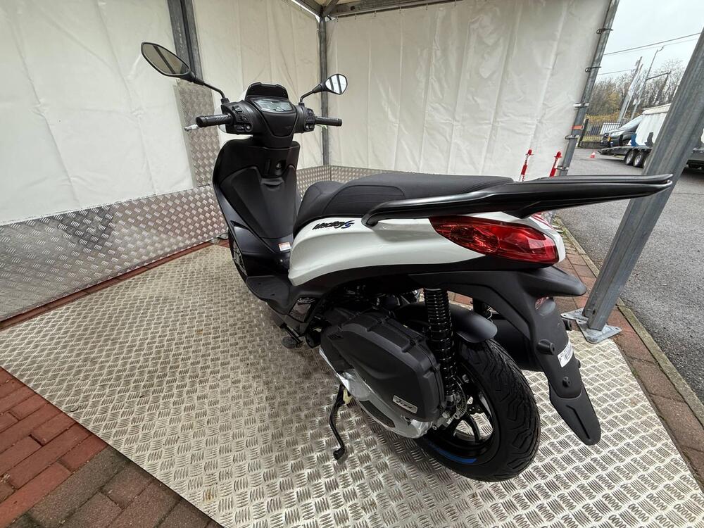 Piaggio Medley 125 S (2025 - 26) (17)