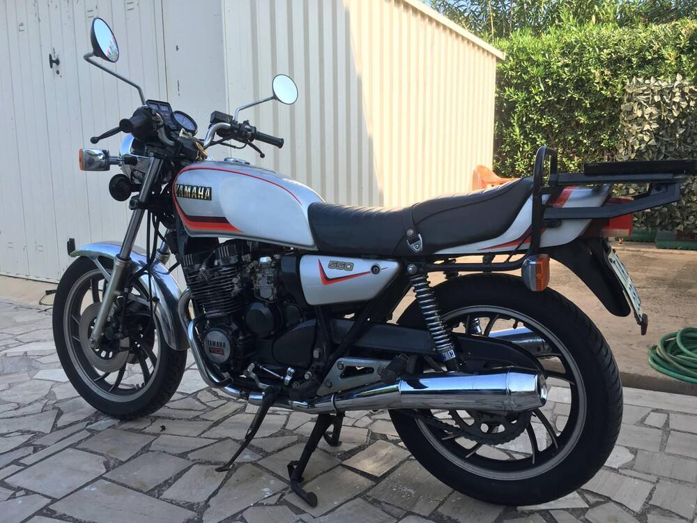 Yamaha XJ550 (6)