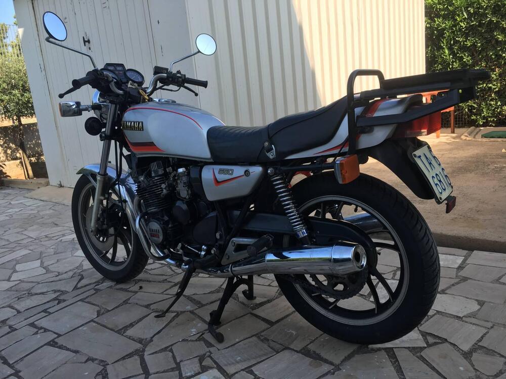 Yamaha XJ550 (7)
