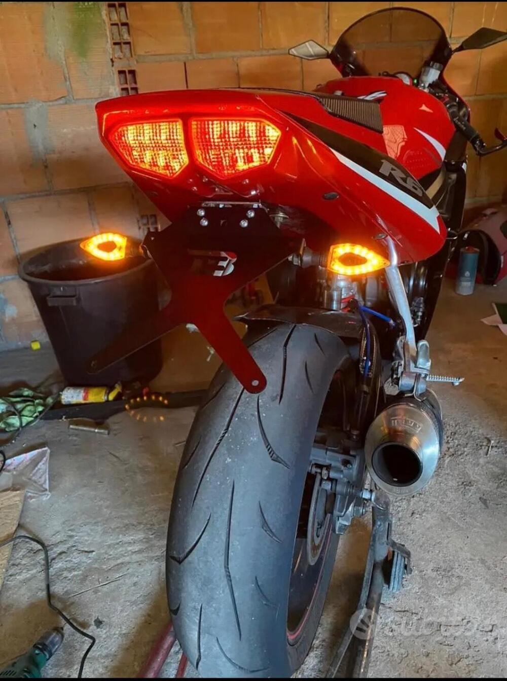 Yamaha YZF R6 (2003 - 04) (2)