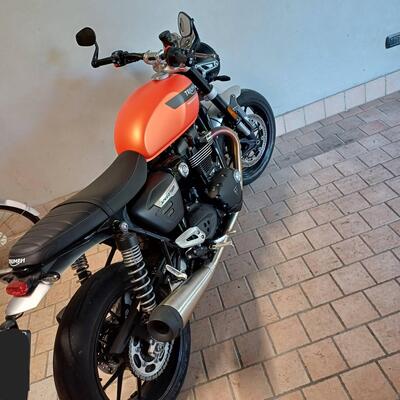 Triumph Speed Twin 1200 (2021 - 24) usata