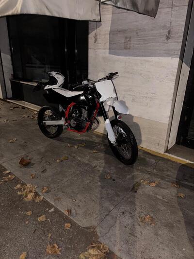 Swm RS 125 R (2021 - 23) usata