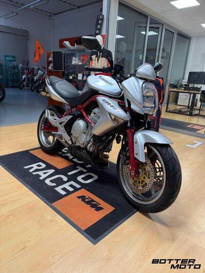 Kawasaki ER-6N (2006 - 09) usata