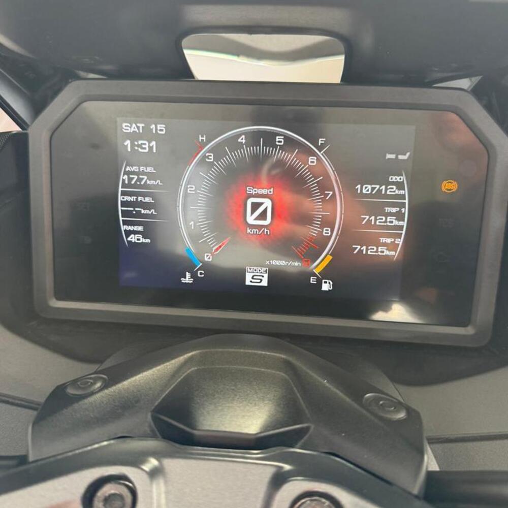 Yamaha T-Max 560 Tech Max (2022 - 24) (5)