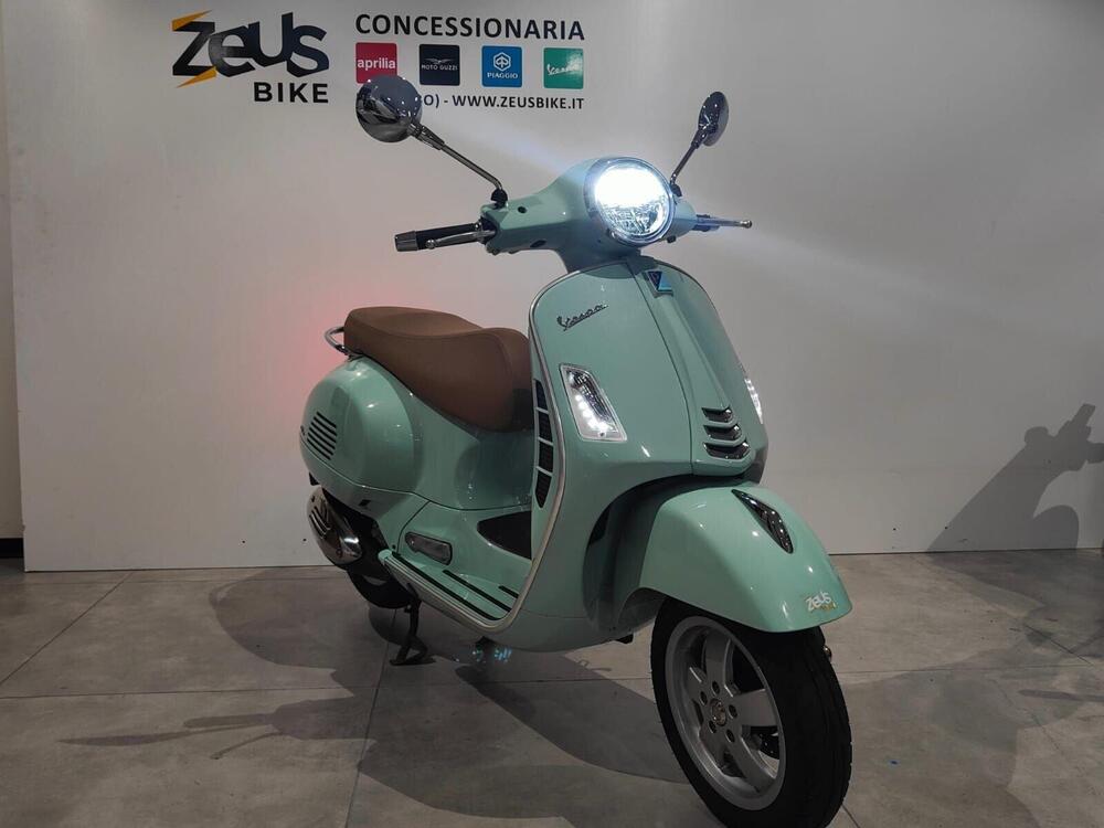 Vespa GTS 300 Hpe (2019) (7)