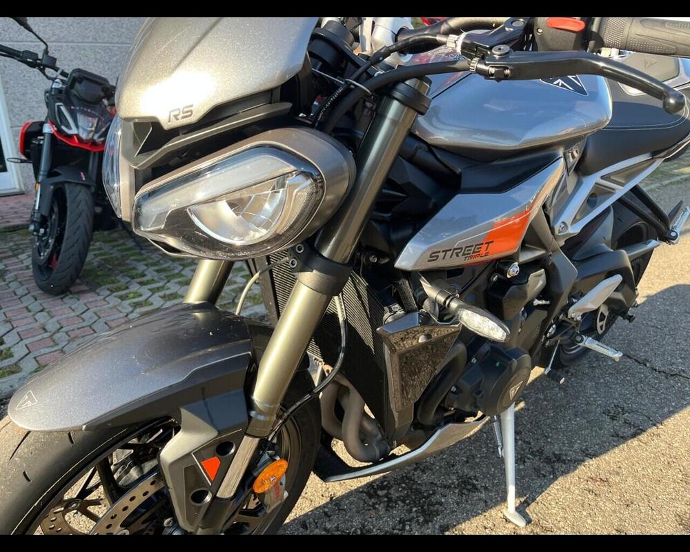 Triumph Street Triple 765 RS (2023 - 26) (9)