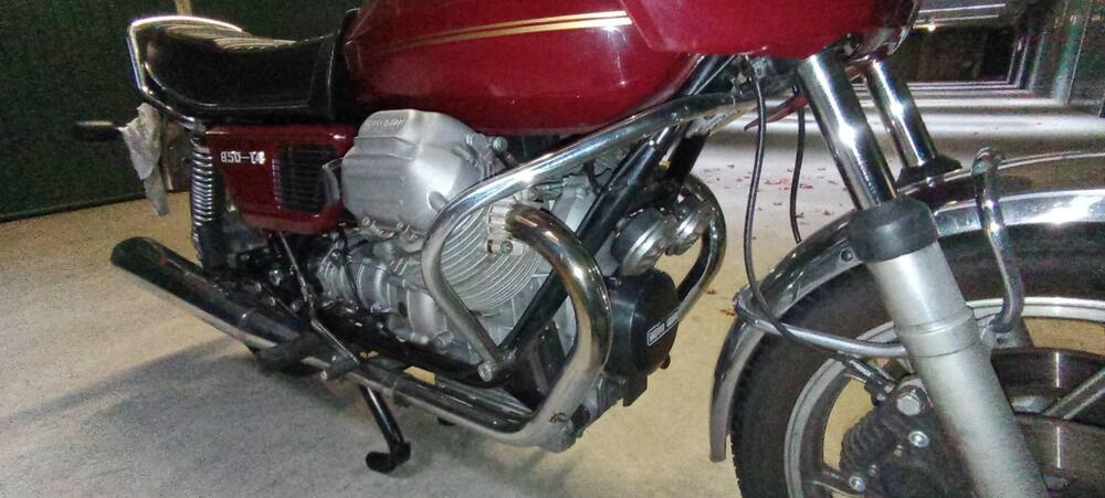 Moto Guzzi 850 T4 (7)