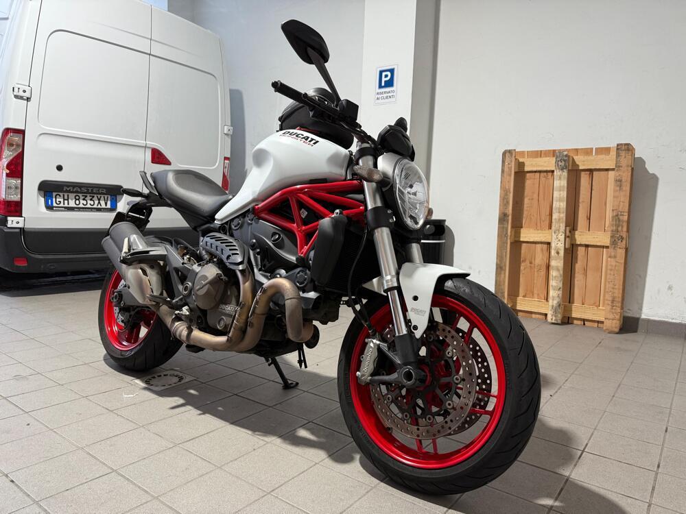 Ducati Monster 821 ABS (2014 - 17) (2)